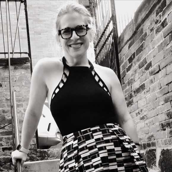 Meet your Posher, Michelle - Picture 1 of 1